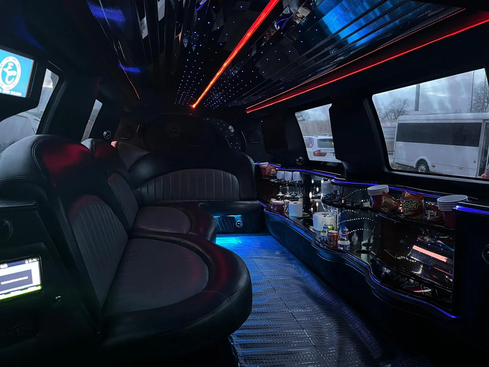 Stretch Limousine on Rent in Milwaukee
