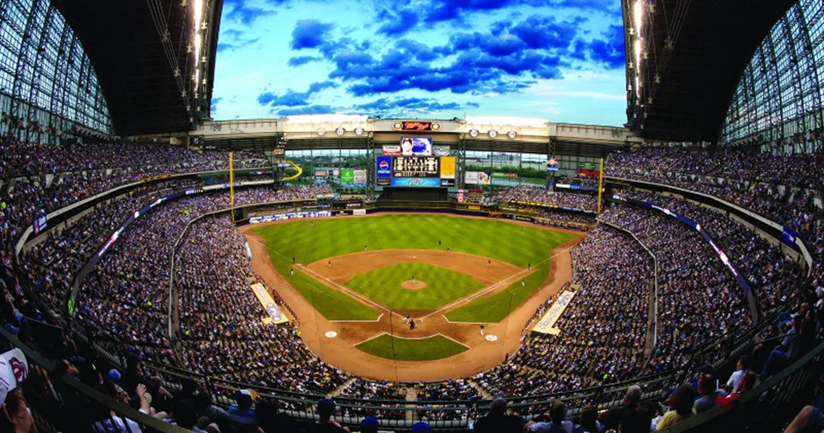 milwaukee brewers limo service